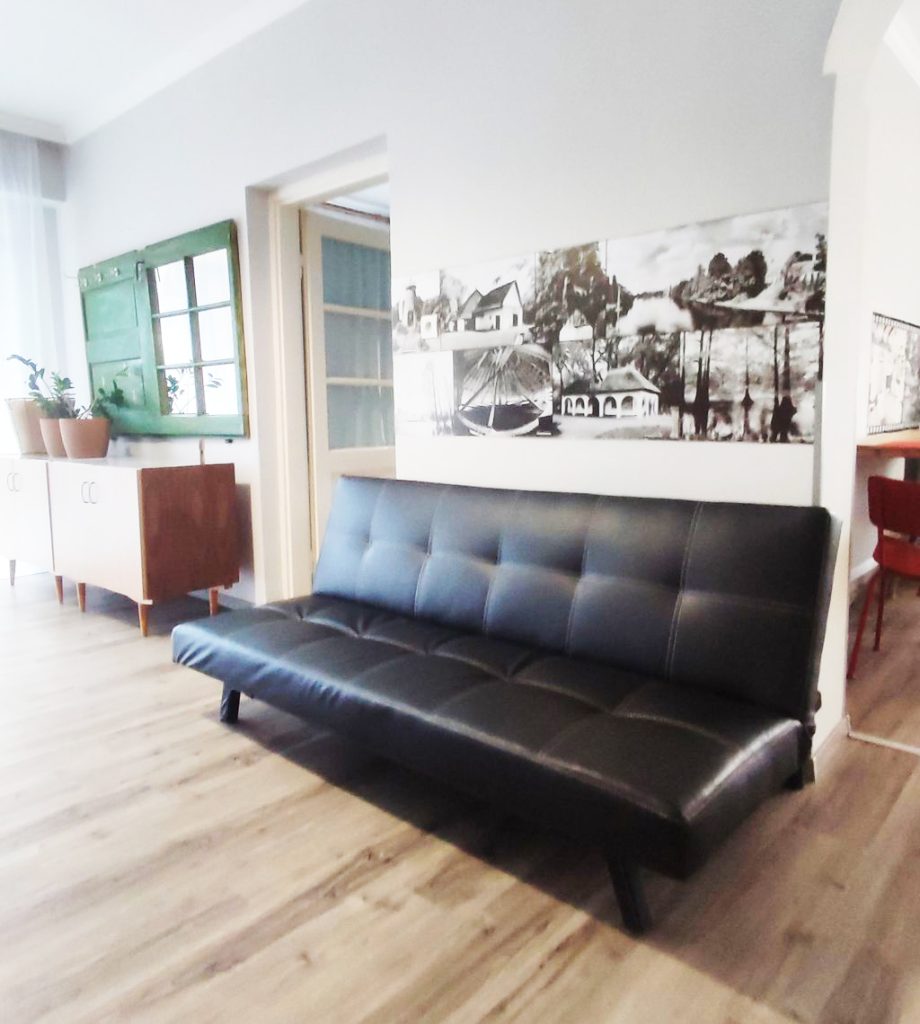 szechenyi-apartman előtér1-2025-021-920x1024